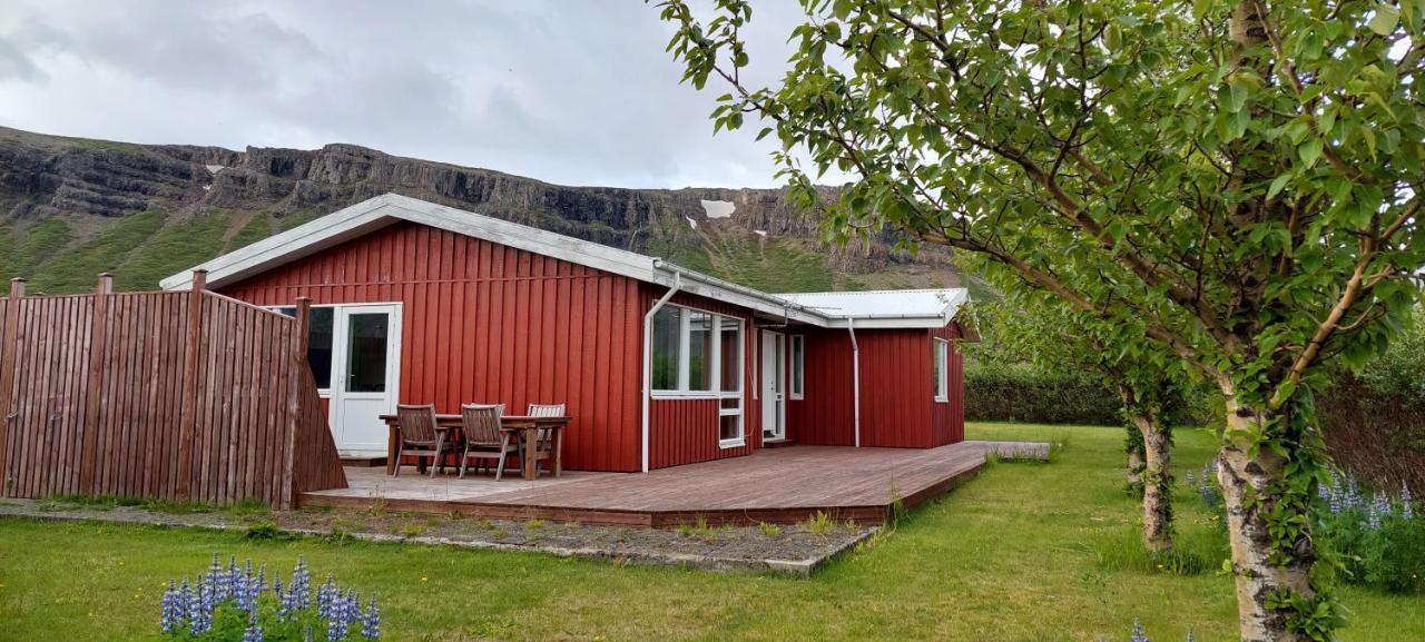 Apartmán Aegisholt Privete House With Hot Tub Patreksfjordur Exteriér fotografie
